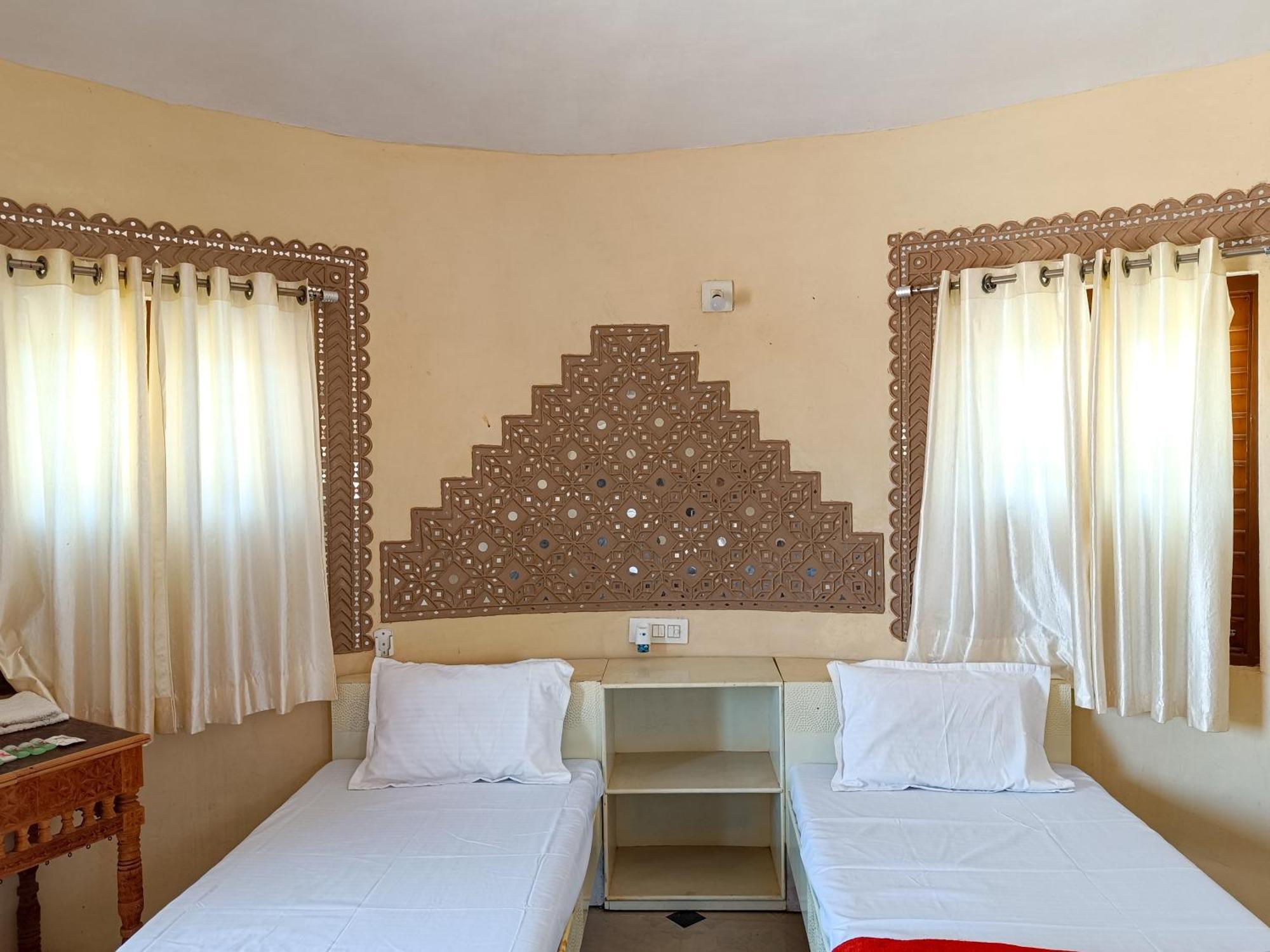Dholavira Tourism Resort Exteriör bild